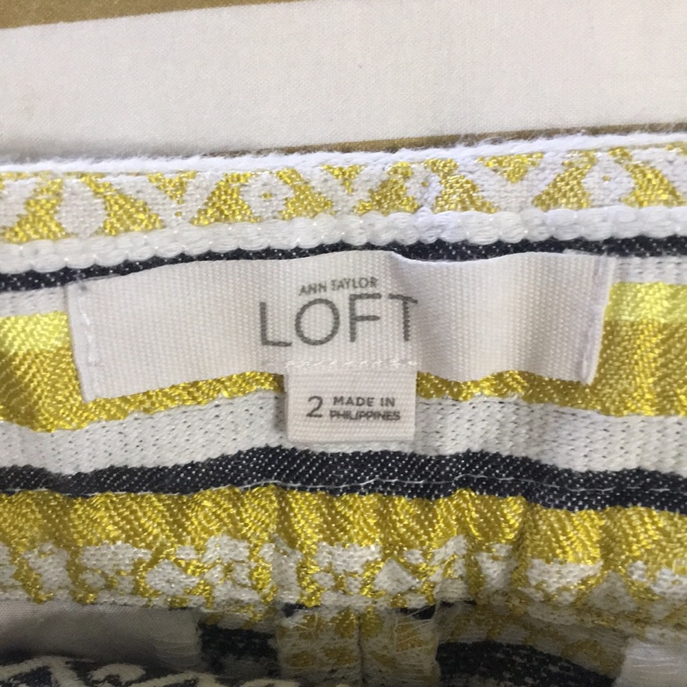 Loft shorts - Picture 3 of 3